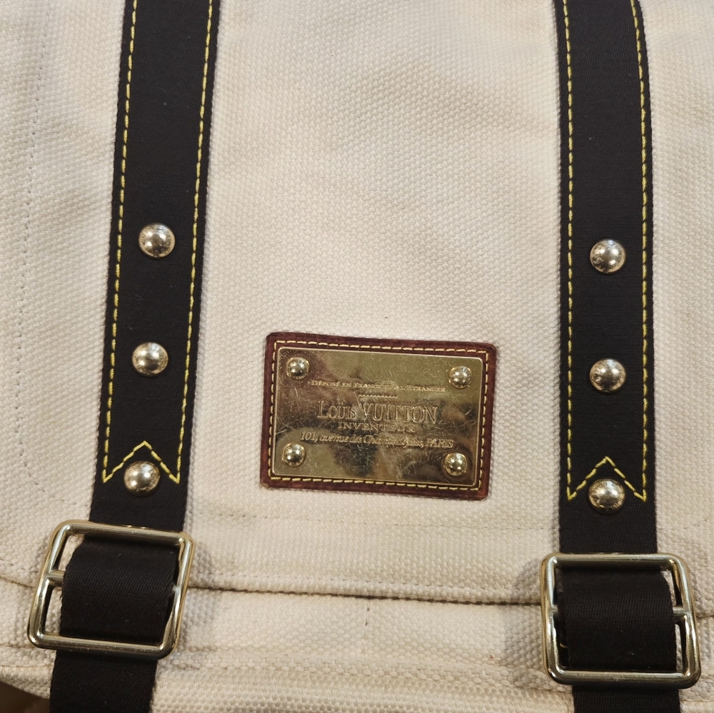 Louis Vuitton Shoulder/Crossbody Bag Besace PM - Picture 13 of 13